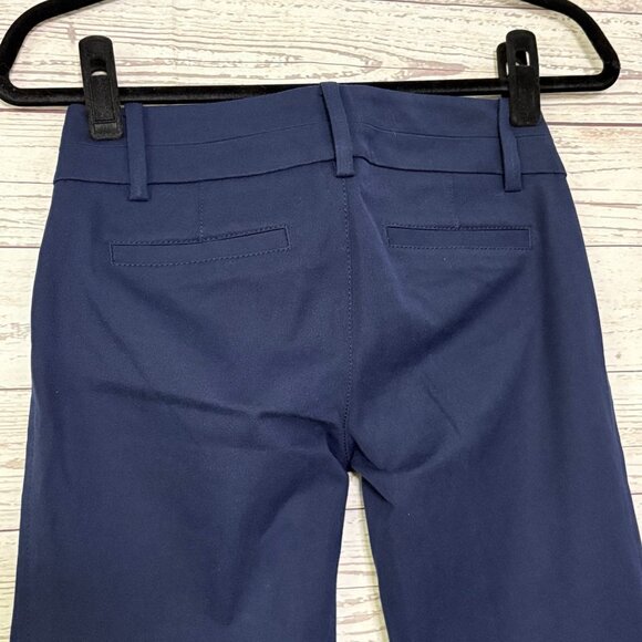 Lilly Pulitzer Navy Two Way Stretch Luxury Capri Low Rise Size 00 - Picture 6 of 7